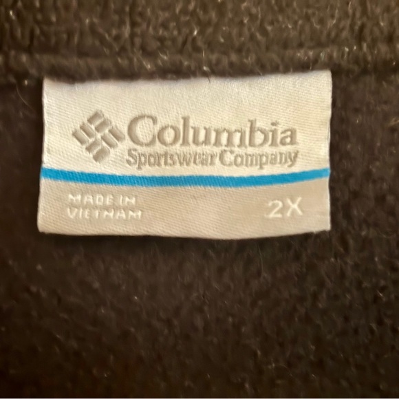 Columbia Women’s Full Zip Black Fleece Jacket; Plus Size:  XXL - Picture 2 of 2